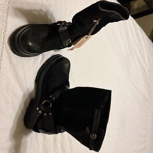 Brand new As98 suede boots in black size 41